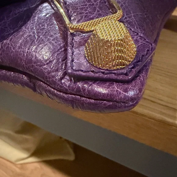 Balenciaga Purple Clutch with Giant Hardware - Picture 4 of 13